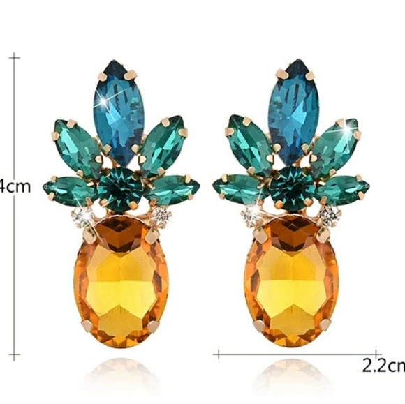 Jewelry - 🛒🔴Cute crystal pineapple earrings